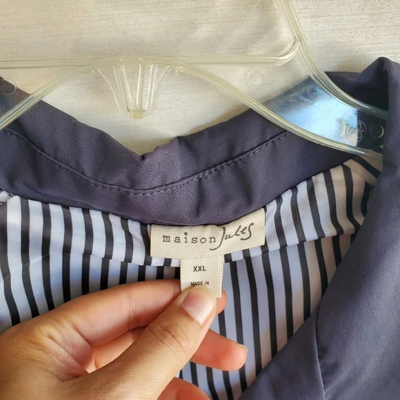 NWT Maison Jules Navy Cropped Trench Coat - Picture 2 of 5